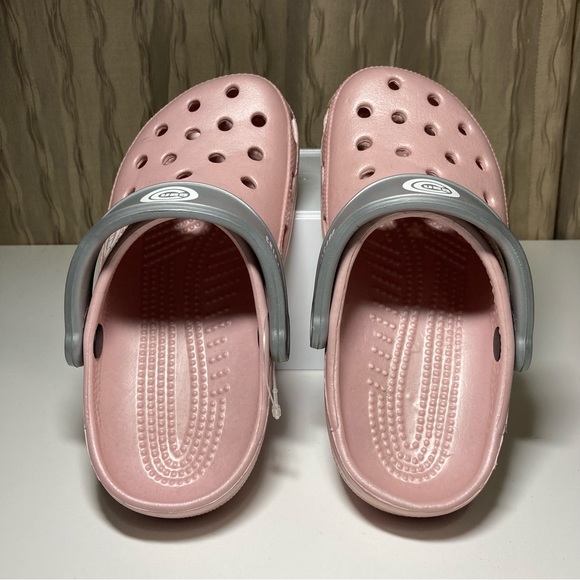 Crocs Chicago Cubs Pink Women's 4-5 XS Classic Clogs Pink Silver Unisex NWOT - Picture 6 of 15